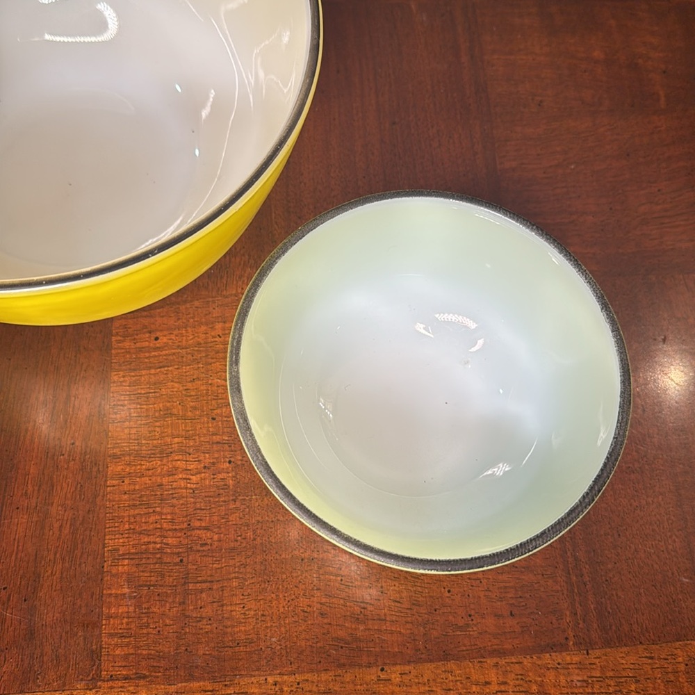 Vintage Fire-King Oven-Proof Set  Nesting Mixing Bowl Anchor Hocking Yellow Lime - Picture 7 of 12